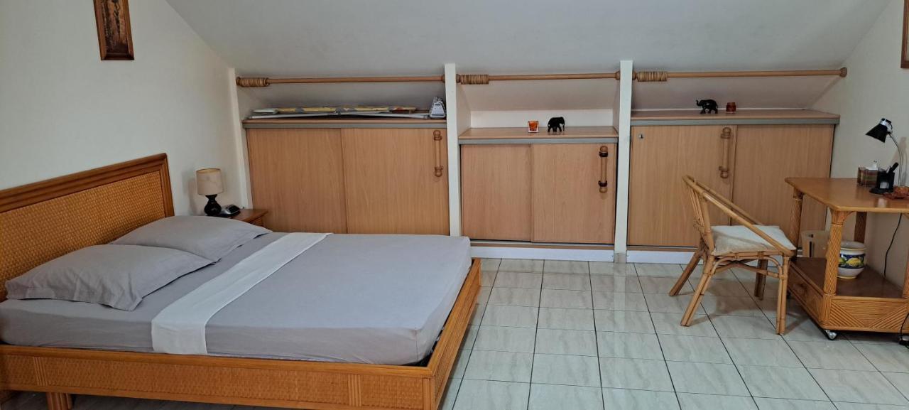 Logement Spacieux Deux Pieces A Baie Mahault Экстерьер фото