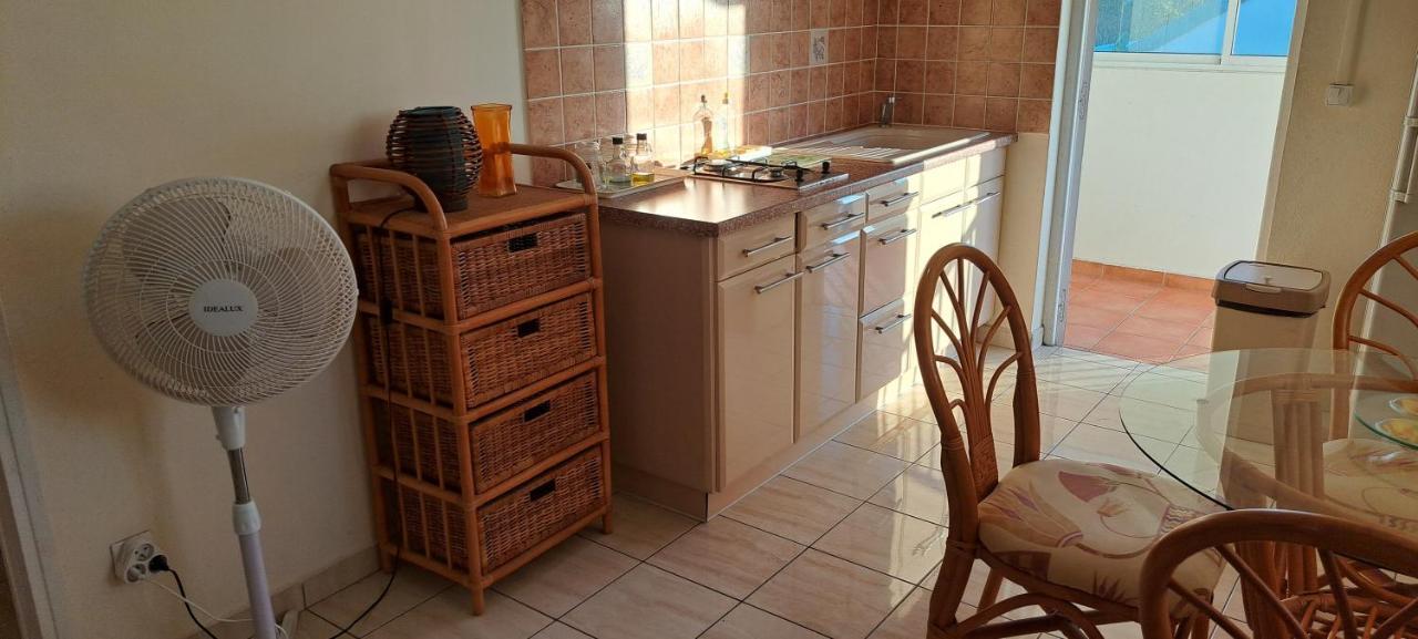 Logement Spacieux Deux Pieces A Baie Mahault Экстерьер фото